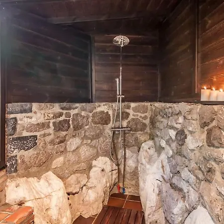 El Choco, A Small Place In Paradise. V.v435as