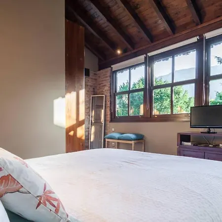 El Choco, A Small Place In Paradise. V.v435as